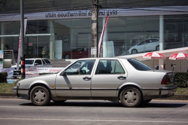 Chiangmai, Tayland - 27 Eylül 2018: Özel eski araba, Saab 9000 Cd kompakt lüks otomobil. Yolda 1001 Chiangmai şehir fotoğraf.