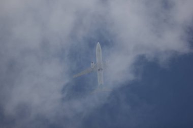 Chiangmai, Tayland - 26 Ekim 2018: 9v Mgd Boeing 737-800 Silkair, Chiangmai havaalanından Singapur'a çıkar.