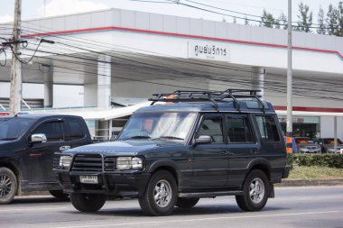 Chiangmai, Tayland - 27 Eylül 2018: Özel araba. Land Rover Discovery. Fotoğrafa yol no.1001 8 km şehir merkezine Chiangmai, Tayland.