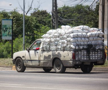 Chiangmai, Tayland - 27 Eylül 2018: Özel Isuzu Kb eski bir kamyonet araba. Fotoğraf Road'da yok 121 hakkında 8 km şehir merkezine Chiangmai Tayland.