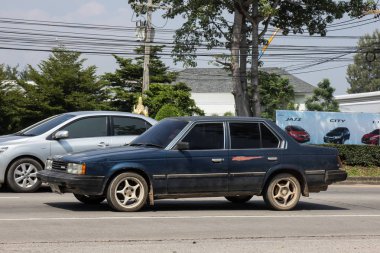 Chiangmai, Tayland - 5 Ekim 2018: Özel Old araba, Toyota Corona. Yol no.1001, Chiangmai iş alanı 8 km.