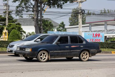Chiangmai, Tayland - 5 Ekim 2018: Özel Old araba, Toyota Corona. Yol no.1001, Chiangmai iş alanı 8 km.