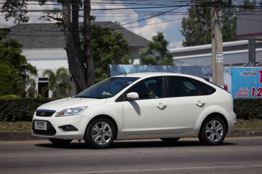 Chiangmai, Tayland - 28 Eylül 2018: Özel araba, Ford Focus. Fotoğraf Road Hayır 121 hakkında 8 km şehir merkezine Chiangmai, Tayland.