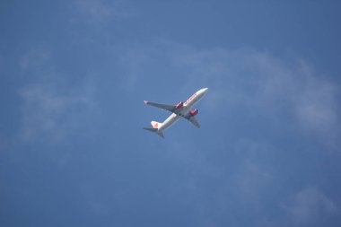 Chiangmai, Tayland - 30 Ekim 2018: Hs-Luw Boeing 737-800 Tay lionair havayolu şirketi. Bangkok'a Chiangmai Havaalanı'ndan çıkar.