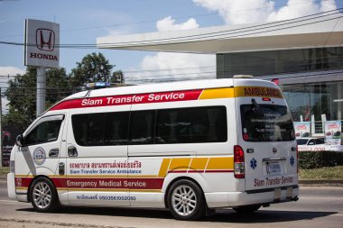 Chiangmai, Tayland - 28 Eylül 2018: Ambulans van Siam Tranfer hizmet. Yol no.1001, Chiangmai iş alanı 8 km.