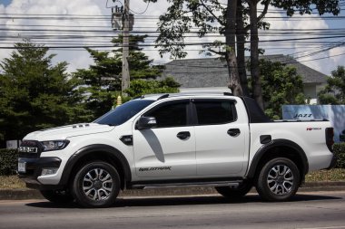 Chiangmai, Tayland - 28 Eylül 2018: Özel pikap araba, Ford Ranger. Yol no.1001, Chiangmai şehir merkezine 8 km.