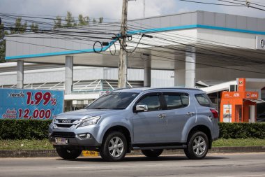 Chiangmai, Tayland - 30 Ekim 2018: Özel Suv araba Isuzu Mu Mu-x. Yol no.1001 Chiangmai iş alanı 8 km.