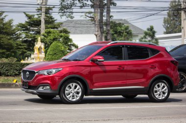 Chiangmai, Tayland - 8 Ekim 2018: Özel Suv araç Mg Zs. ürünü İngiliz otomotiv den. Yol no.1001, Chiangmai şehir merkezine 8 km.