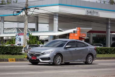 Chiangmai, Tayland - 30 Ekim 2018: Özel Sedan araba Honda Automobil, Onuncu nesil Honda Civic. Yol no.1001 Chiangmai iş alanı 8 km.