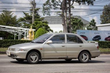 Chiangmai, Tayland - 30 Ekim 2018: Özel araba, Mitsubishi Lancer. Fotoğraf Road Hayır 121 hakkında 8 km şehir merkezine Chiangmai, Tayland.