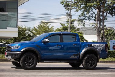 Chiangmai, Tayland - 8 Kasım 2018: Özel pikap araba, Ford Ranger Raptor. Yol no.1001, Chiangmai şehir merkezine 8 km.