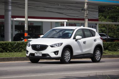 Chiangmai, Tayland - 30 Ekim 2018: Özel otomobil, Mazda Cx-5, cx5. Yol no.1001, Chiangmai iş alanı 8 km.