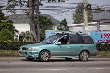 Chiangmai, Tayland - 8 Ekim 2018: Özel Nissan Nv Van. Yol no.1001 Chiangmai iş alanı 8 km.