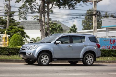Chiangmai, Tayland - 30 Ekim 2018: Özel Suv araba Isuzu Mu Mu-x. Yol no.1001 Chiangmai iş alanı 8 km.