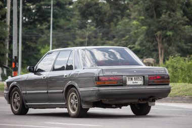 Chiangmai, Tayland - 30 Ekim 2018: Özel otomobil, Toyota Crown. Yol no.1001, Chiangmai iş alanı 8 km.