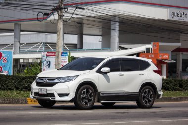 Chiangmai, Tayland - 8 Ekim 2018: Özel araba Honda Crv şehir Suv araba. Yol no.1001 Chiangmai şehir merkezine 8 km.