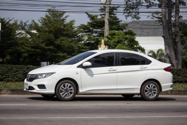 Chiangmai, Tayland - 8 Ekim 2018: Özel Honda City kompakt araç. Japon üretici Honda tarafından üretilen. Fotoğrafa yol no.121 8 km şehir merkezine Chiangmai, Tayland.