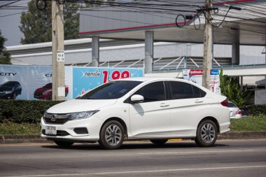 Chiangmai, Tayland - 8 Ekim 2018: Özel Honda City kompakt araç. Japon üretici Honda tarafından üretilen. Fotoğrafa yol no.121 8 km şehir merkezine Chiangmai, Tayland.