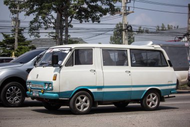 Chiangmai, Tayland - 8 Ekim 2018: Özel Toyota Hiace eski Van araba. Yol no.1001, Chiangmai şehir merkezine 8 km.