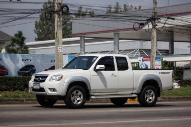 Chiangmai, Tayland - 8 Ekim 2018: Özel Pick up, Mazda Bt50. fotoğrafa yol no.121 8 km şehir merkezine Chiangmai, Tayland.