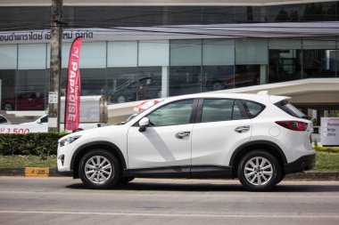Chiangmai, Tayland - 30 Ekim 2018: Özel otomobil, Mazda Cx-5, cx5. Yol no.1001, Chiangmai iş alanı 8 km.