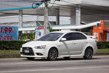 Chiangmai, Tayland - 30 Ekim 2018: Özel araba, Mitsubishi Lancer. Fotoğraf Road Hayır 121 hakkında 8 km şehir merkezine Chiangmai, Tayland.