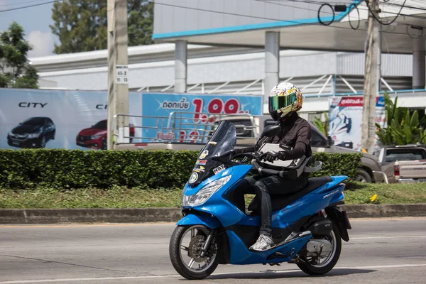Chiangmai Tailândia Outubro 2018 Man Private Honda Motorcycle Pcx 150 — Fotografia de Stock