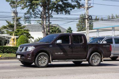 Chiangmai, Tayland - 5 Kasım 2018: Özel pikap araba, Nissan Navara. Yol no.1001, Chiangmai iş alanı 8 km.