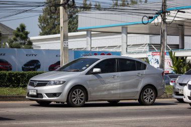 Chiangmai, Tayland - 8 Kasım 2018: Özel araba, Proton Preva. Fotoğrafa yol no.121 8 km şehir merkezine Chiangmai, Tayland.
