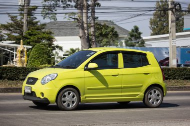 Chiangmai, Tayland - 26 Kasım 2018: Özel araba, Kia Picanto K1, Kore ürün. Fotoğrafa yol no.121 8 km şehir merkezine Chiangmai, Tayland.