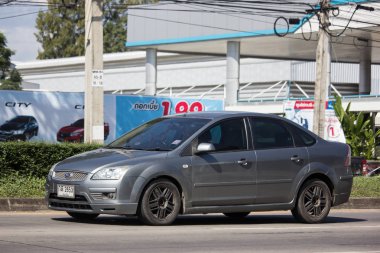 Chiangmai, Tayland - 15 Kasım 2018: Özel araba, Ford Focus. Fotoğraf Road Hayır 121 hakkında 8 km şehir merkezine Chiangmai, Tayland.