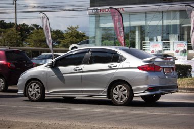 Chiangmai, Tayland - 26 Kasım 2018: Özel Honda City kompakt araç. Japon üretici Honda tarafından üretilen. Fotoğrafa yol no.121 8 km şehir merkezine Chiangmai, Tayland.