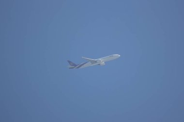 Chiangmai, Tayland - 23 Kasım 2018: Boeing 777-300, Tayland hava yolu Hs-Tkw Tg103. Bangkok Suvarnabhumi için Tayland Chiangmai Havaalanı'ndan çıkar.