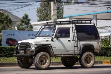Chiangmai, Tayland - 8 Kasım 2018: Özel araba, Suzuki Caribian. Fotoğrafa yol no.1001 8 km şehir merkezine Chiangmai, Tayland.