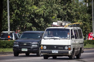 Chiangmai, Tayland - 6 Kasım 2018: Özel Toyota Hiace eski Van araba. Yol no.1001, Chiangmai şehir merkezine 8 km.
