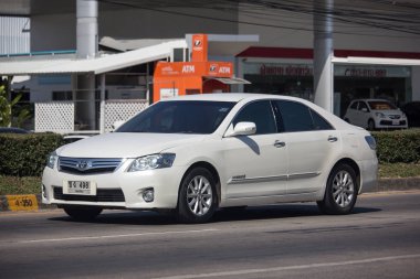 Chiangmai, Tayland - 26 Kasım 2018: Özel araba Toyota Camry. Yol no.1001 Chiangmai iş alanı 8 km.
