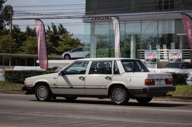 Chiangmai, Tayland - 8 Kasım 2018: Özel araba, Volvo 740gl. fotoğraf Road Hayır 121 hakkında 8 km şehir merkezine Chiangmai, Tayland.