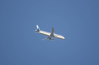 Chiangmai, Tayland - Kasım 16 2018:60319 Sukhoi Superjet 100 kraliyet Tayland Hava Kuvvetleri. Chiangmai havaalanından.