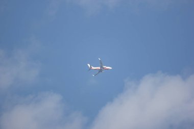 Chiangmai, Tayland - 26 Kasım 2018: Boeing 737-800 baran havayolları. Jinghong için Chiangmai Havaalanı'ndan çıkar.