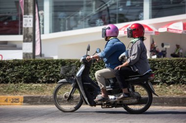Chiangmai, Tayland - 26 Kasım 2018: Özel motosiklet, Honda Dream. Fotoğrafa yol no.121 8 km şehir merkezine Chiangmai, Tayland.