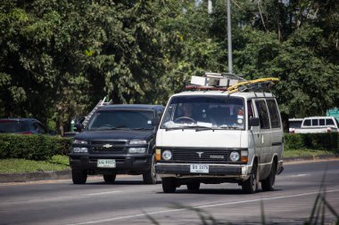Chiangmai, Tayland - 6 Kasım 2018: Özel Toyota Hiace eski Van araba. Yol no.1001, Chiangmai şehir merkezine 8 km.