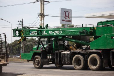Chiangmai, Tayland - 3 Aralık 2018: Tadano Vinç kamyon Pps somut. Fotoğraf Road Hayır 121 hakkında 8 km şehir merkezine Chiangmai, Tayland.