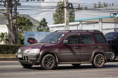 Chiangmai, Tayland - 2 Aralık 2018: Özel araba Honda Crv şehir Suv araba. Yol no.1001 Chiangmai şehir merkezine 8 km.