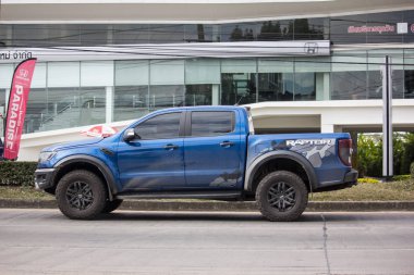 Chiangmai, Tayland - 18 Aralık 2018: Özel pikap araba, Ford Ranger Raptor. Yol no.1001, Chiangmai şehir merkezine 8 km.