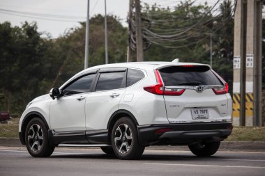 Chiangmai, Tayland - 18 Aralık 2018: Özel araba Honda Crv şehir Suv araba. Yol no.1001 Chiangmai şehir merkezine 8 km.