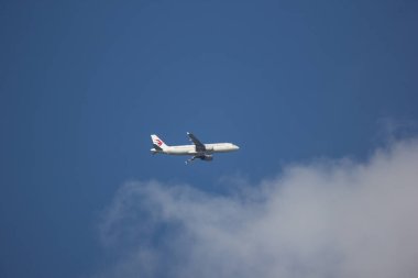 Chiangmai, Tayland - 16 Aralık 2018: B-6012 Airbus A320-200 Çin Doğu havayolu şirketi. Şangay için Chiangmai havaalanından kalkış.