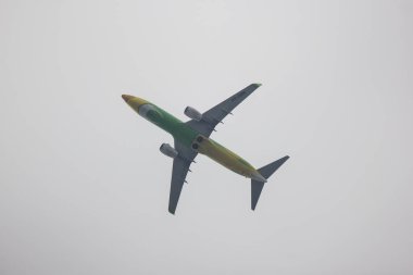 Chiangmai, Tayland - 14 Aralık 2018: Hs-Dbr Boeing 737-800 Nokair itibaren. Bangkok'a Chiangmai Havaalanı'ndan çıkar.