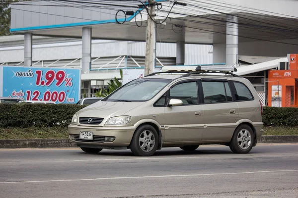 Chiangmai Tailandia Diciembre 2018 Vehículo Suv Privado Chevrolet Zafira Foto — Foto de Stock