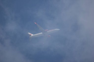 Chiangmai, Tayland - 18 Aralık 2018: Hs-Luo Boeing 737-800 Tay aslan hava havayolu şirketi. Bangkok'a Chiangmai Havaalanı'ndan çıkar.