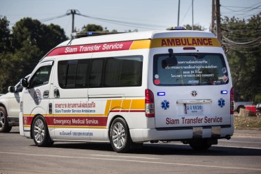 Chiangmai, Tayland - 24 Aralık 2018: Ambulans van Siam Tranfer hizmet. Yol no.1001, Chiangmai iş alanı 8 km.